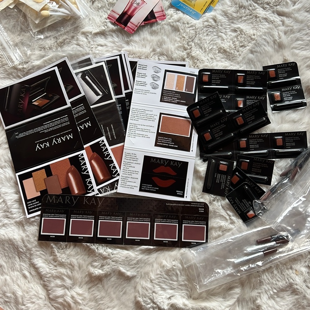46+samples MARY KAY CHOCOLATES+Mineral Eye cards, Malted Lip Gloss,Lip Gloss